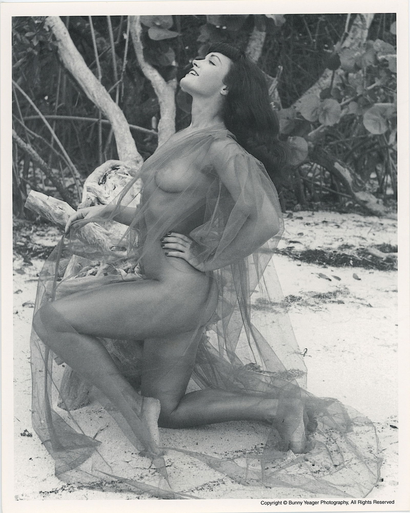 BUNNY YEAGER Vintage Pin Up Litho Model BETTIE PAGE (1 of 1)