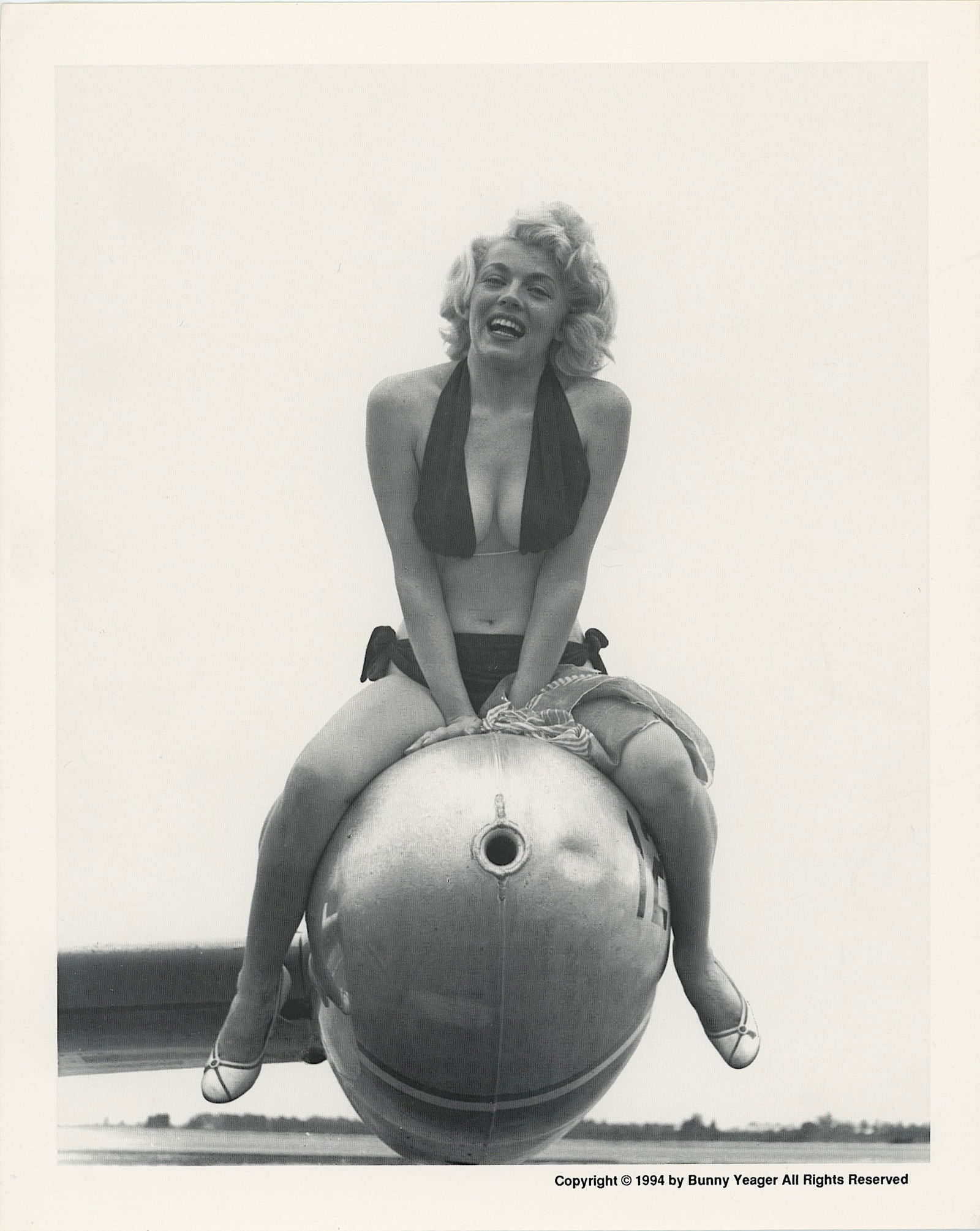 BUNNY YEAGER Vintage Pin Up Litho Model MARIA STINGER (1 of 1)