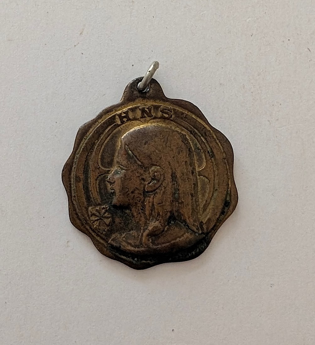 Vintage 1900s Medal from the HNS (Holy Name Society) (1 of 2)