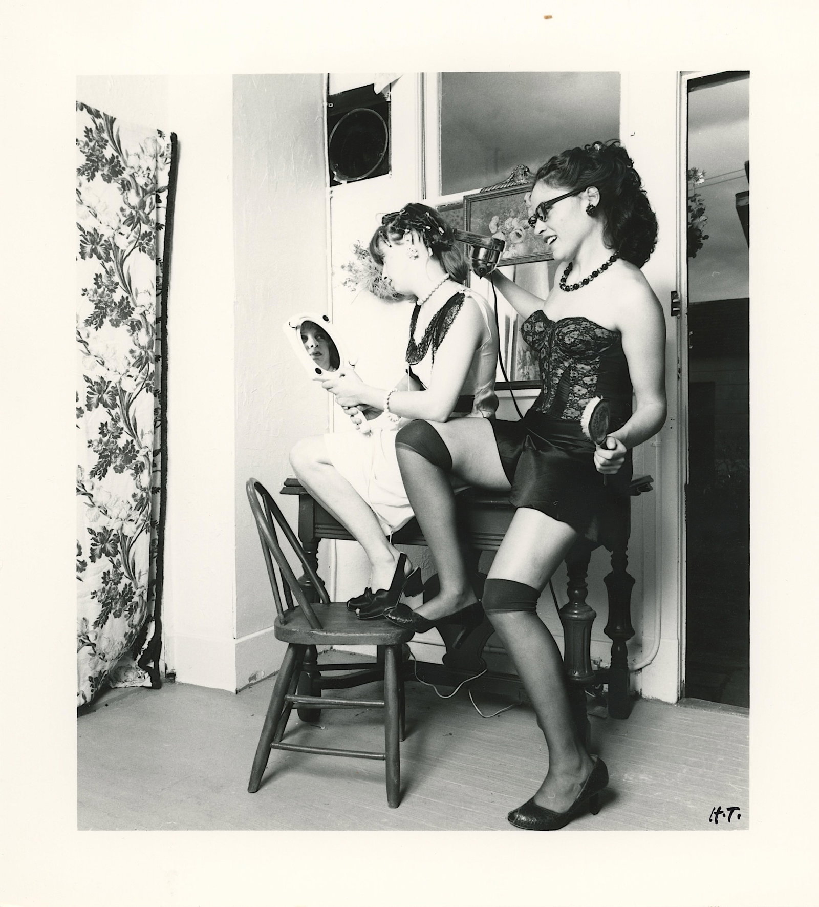 HARRIET TANNIN (1929-2009) Original Gelatin Photo Signed: Original gelatine photo, hand signed with initials and from the archives of the artist Harriet Tannin. Harriet Tannin, photographer, painter, sculptor, political activist, writer and lecturer was born