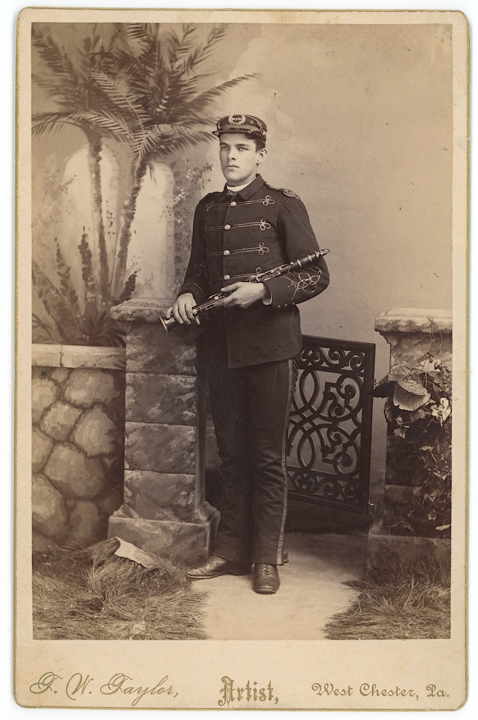 Cabinet Card Late 19th C. Military Band Member: Collectible from the inventories of Artelisted. All the items purchased through Artelisted must be shipped. We no longer offer or accept local pick-ups for any sold lots. The shipment will be made dir