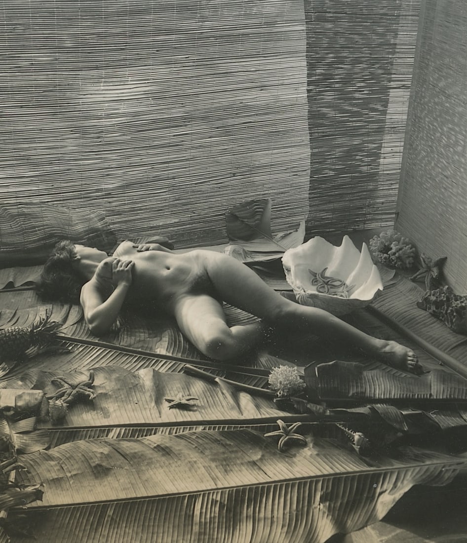 ANDRÉ DE DIENES Vintage Photo 1950s-1960s Nude Study: The provenance of this photo is from the archives of notable photographer André de Dienes. The dimensions are Approx. 2" x 2.25" (variances can occur). This black and white gelatin photo was printed