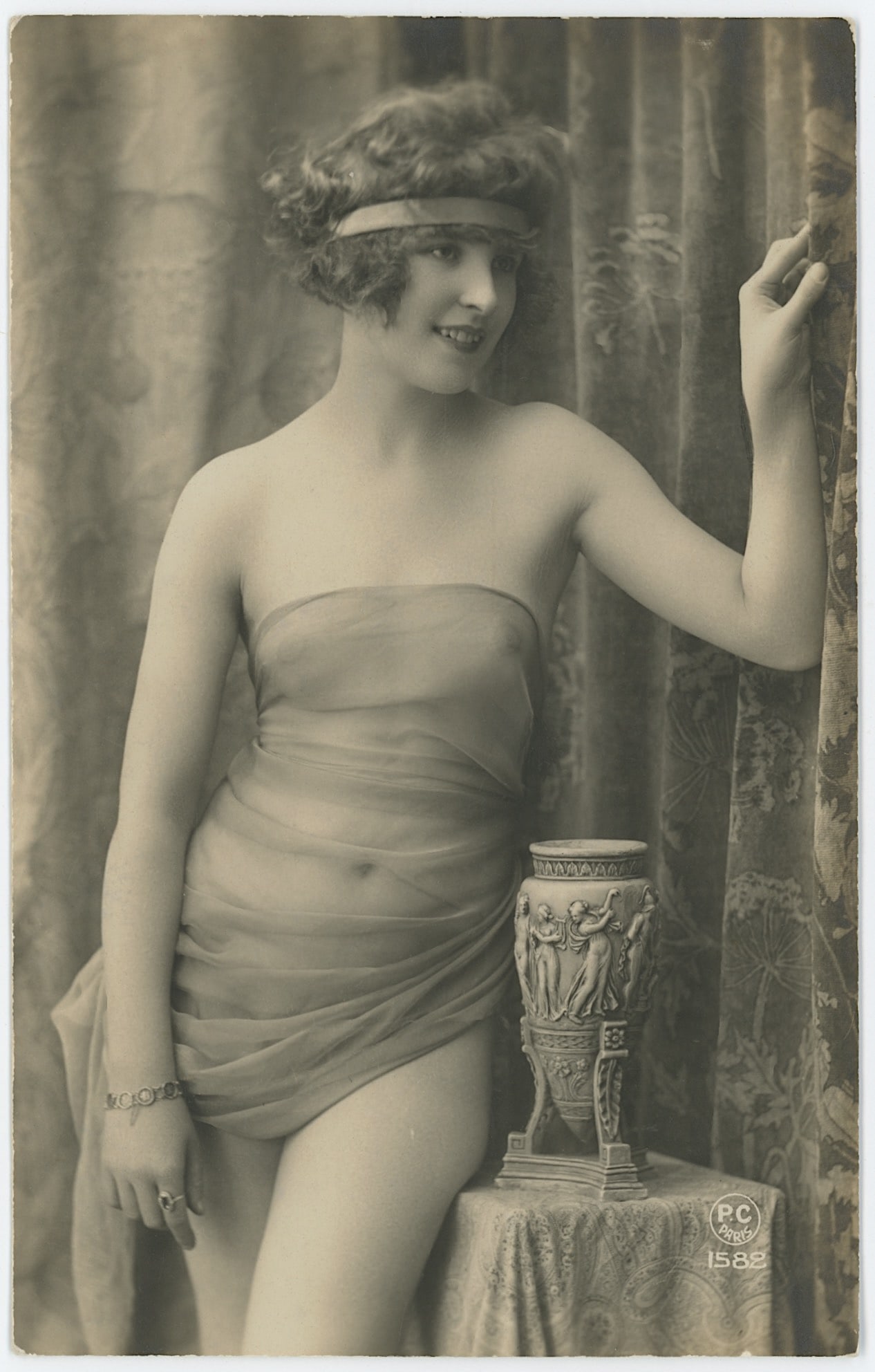 Antique Scarce Original 1910s RPPC Nude Girl Paris: The provenance of this item is the forgotten (for many years) inventories of Artelisted. The diemnsions are Approx. 5.25" x 3.3". THIS IS A RESERVE AUCTION, and the final price will include a Buyer?s 