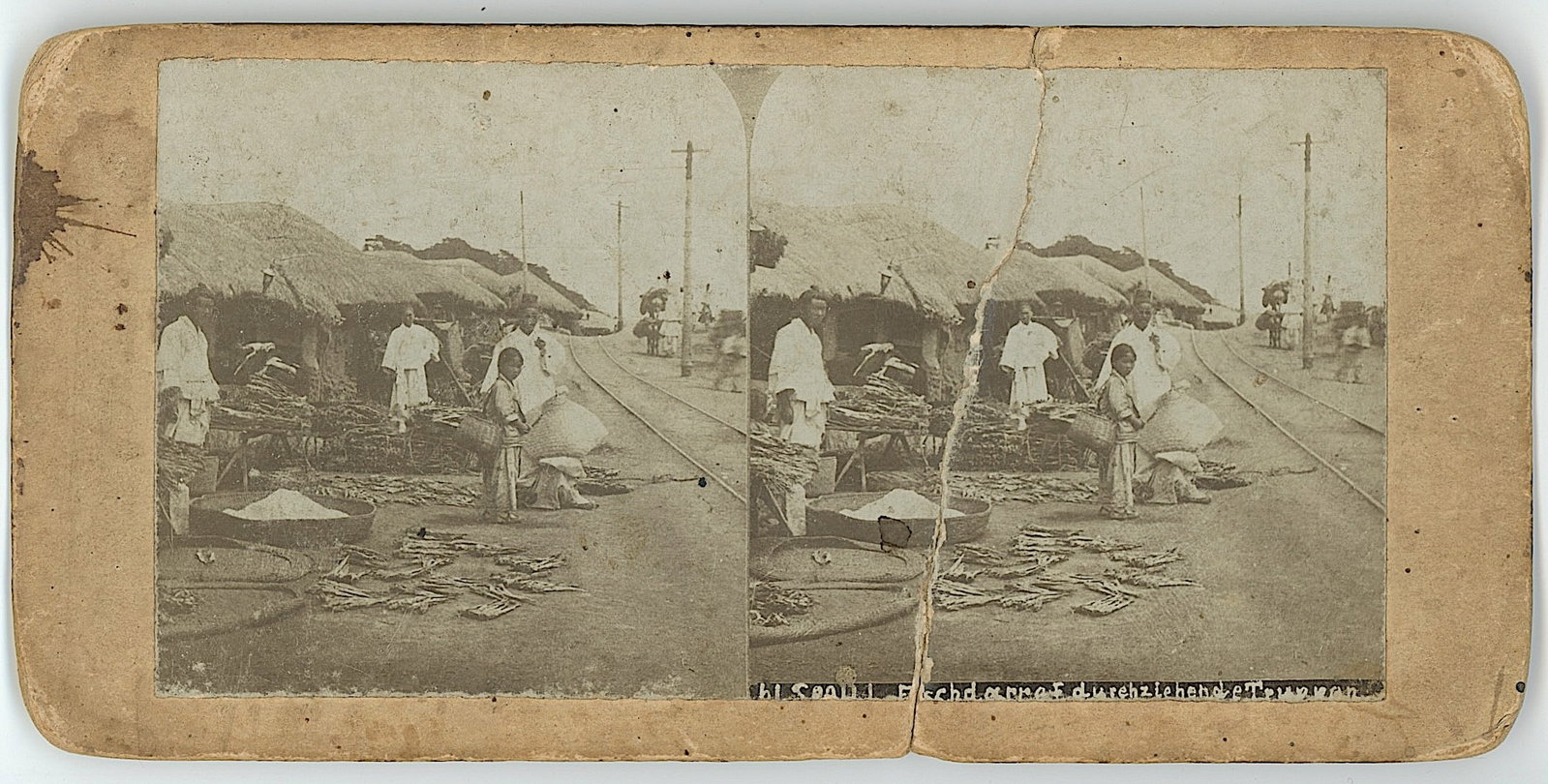Antique Scarce Real Photo Korea: The provenance of this item is the forgotten (for many years) inventories of Artelisted. The stereoviews constitute wonderful testimonies of past time that tend to be unique. They were highly selected