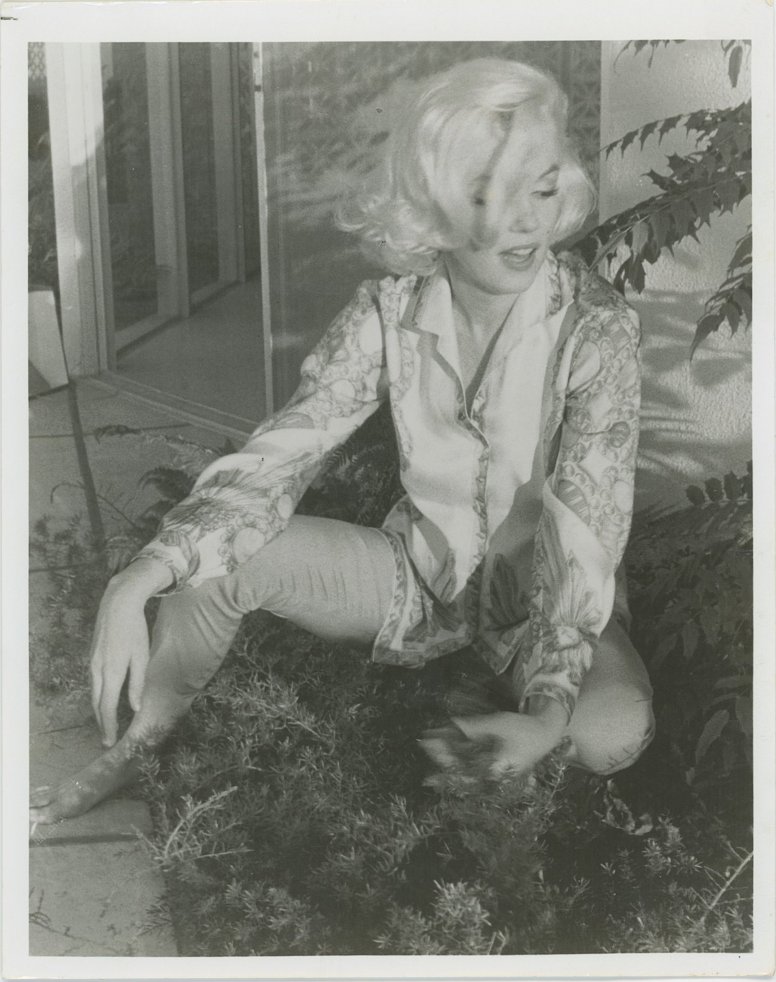 Vintage 1960s MARILYN MONROE by George Barris: The dimensions are Approx. 10" x 8". THIS IS A RESERVE AUCTION, and the final price will include a Buyer?s Premium. Please, view our full terms and conditions. ARTELISTED IS LICENSED IN THE US STATES 
