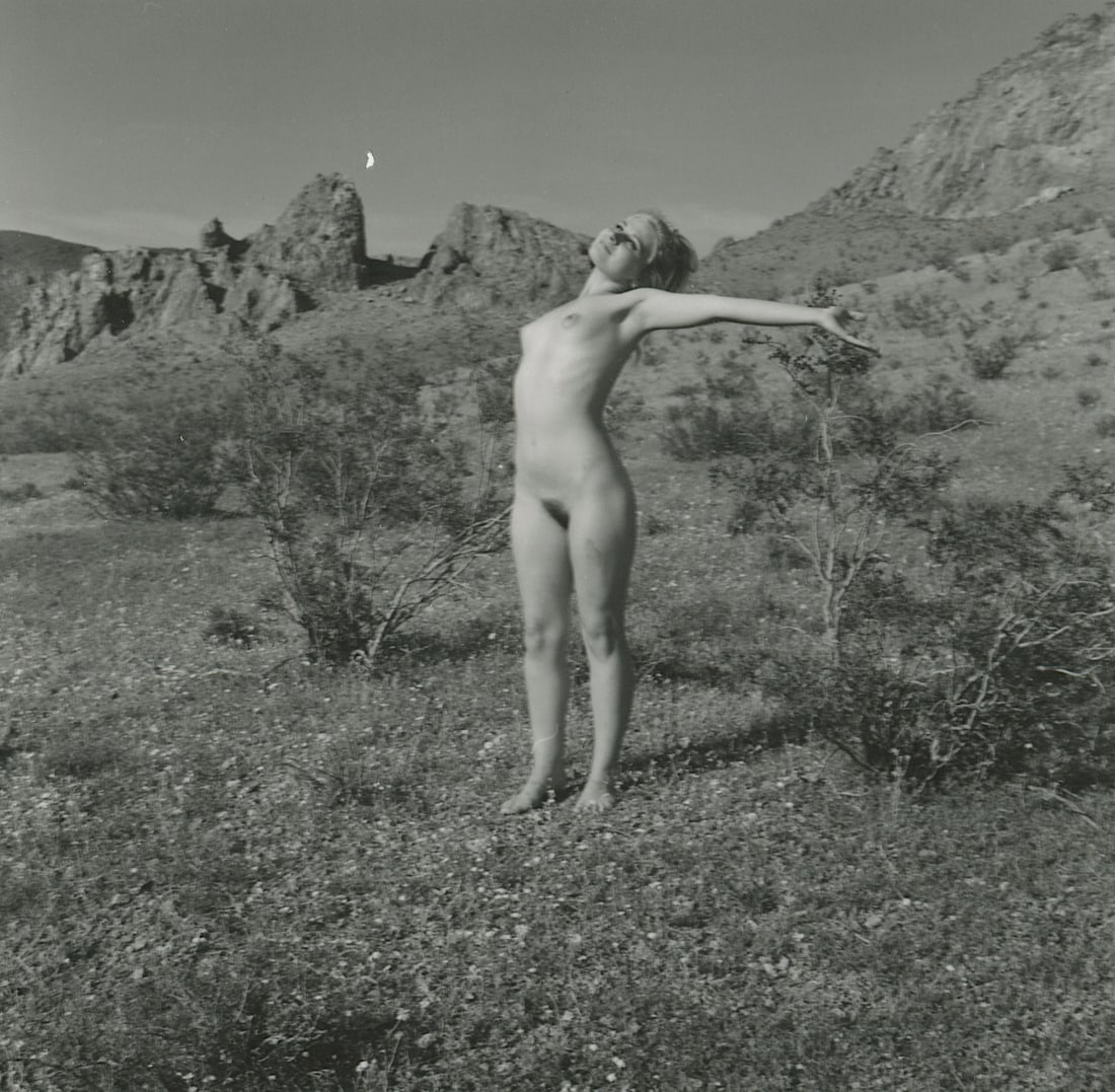 ANDR? DE DIENES Vintage Photo 1950s-1960s Nude Study: The provenance of this photo is from the archives of notable photographer Andr? de Dienes. The dimensions are Approx. 2" x 2.25" (variances can occur). This black and white gelatin photo was printed i