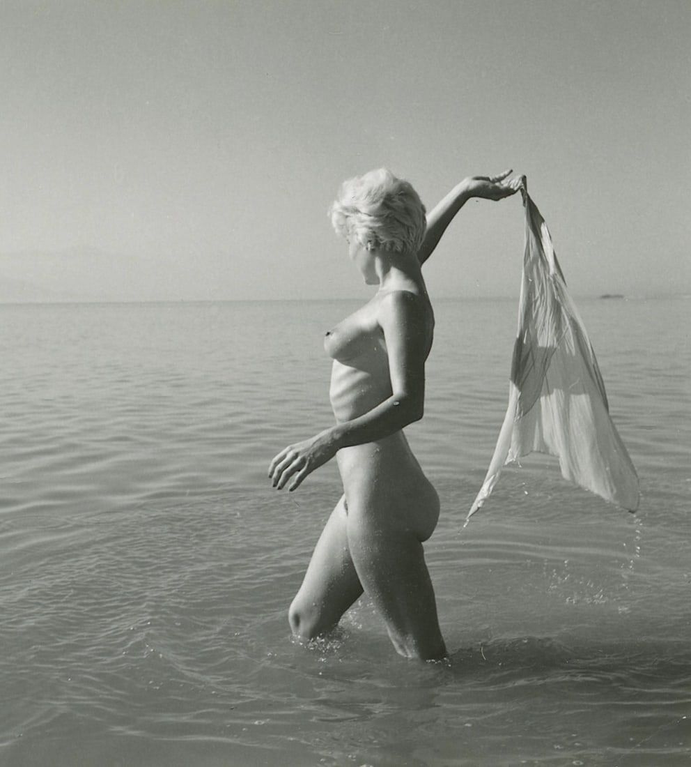ANDR? DE DIENES Vintage Photo 1950s-1960s Nude Study: The provenance of this photo is from the archives of notable photographer Andr? de Dienes. The dimensions are Approx. 2" x 2.25" (variances can occur). This black and white gelatin photo was printed i