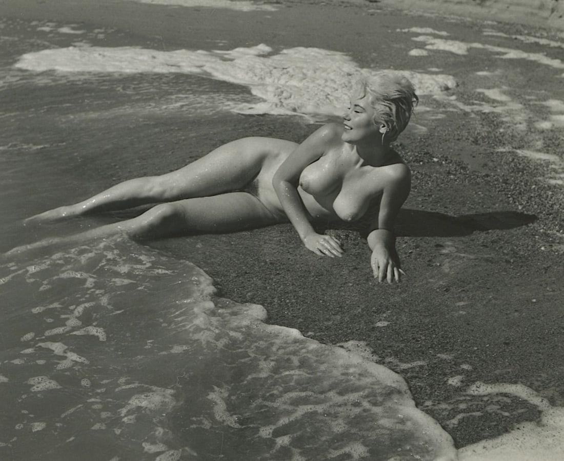 ANDR? DE DIENES Vintage Photo 1950s-1960s Nude Study: The provenance of this photo is from the archives of notable photographer Andr? de Dienes. The dimensions are Approx. 2" x 2.25" (variances can occur). This black and white gelatin photo was printed i