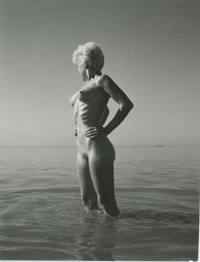 ANDR? DE DIENES Vintage Photo 1950s-1960s Nude Study: The provenance of this photo is from the archives of notable photographer Andr? de Dienes. The dimensions are Approx. 2" x 2.25" (variances can occur). This black and white gelatin photo was printed i