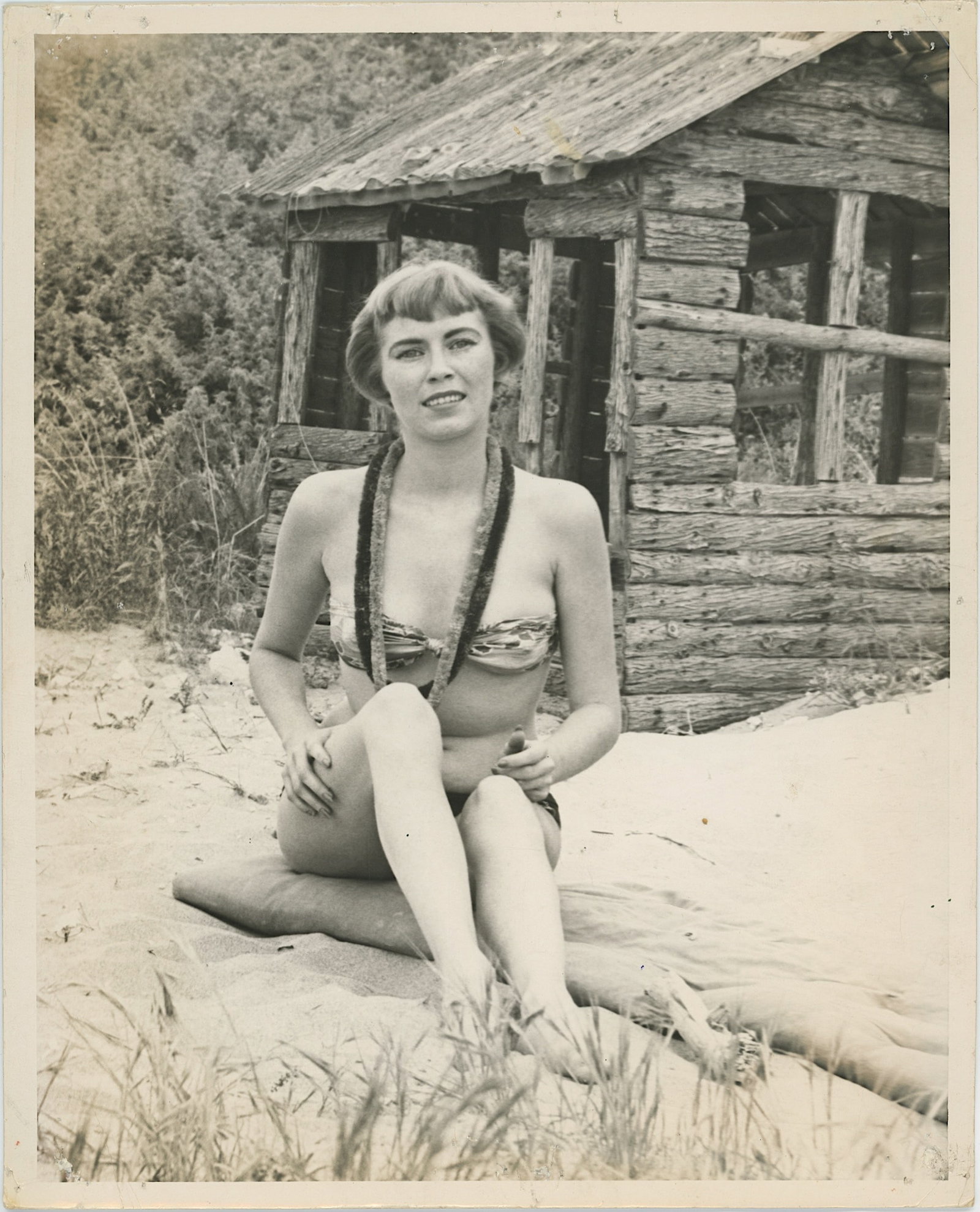 Vintage Photo Outdoor Pin Up Model Barbara Wilson: The provenance of this lot is from a collector in RI. The dimensions are Approx. 10" x 8". THIS IS A RESERVE AUCTION, and the final price will include a Buyer?s Premium. Please, view our full terms an