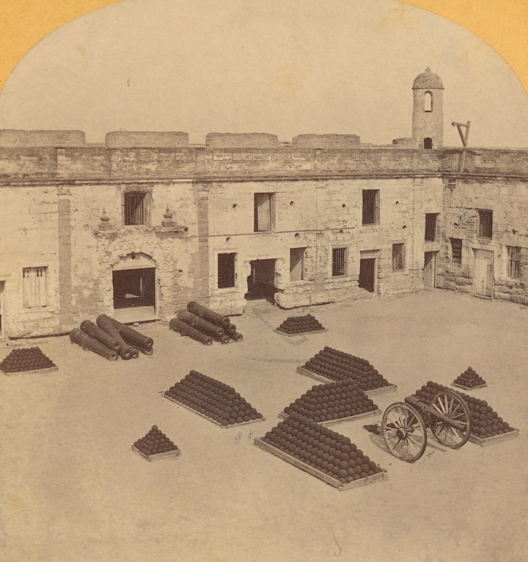 Antique Real Photo Stereoview Photo St. Augustine, FL: The provenance of this item is the forgotten (for many years) inventories of Artelisted. The stereoviews constitute wonderful testimonies of past time that tend to be unique. They were highly selected