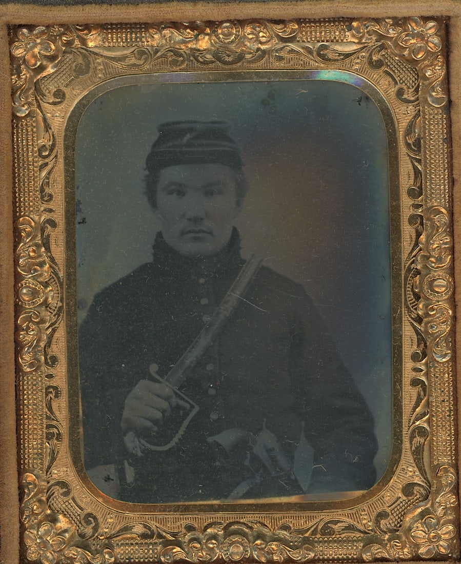 Antique Daguerreotype Union Soldier with Saber (1 of 3)