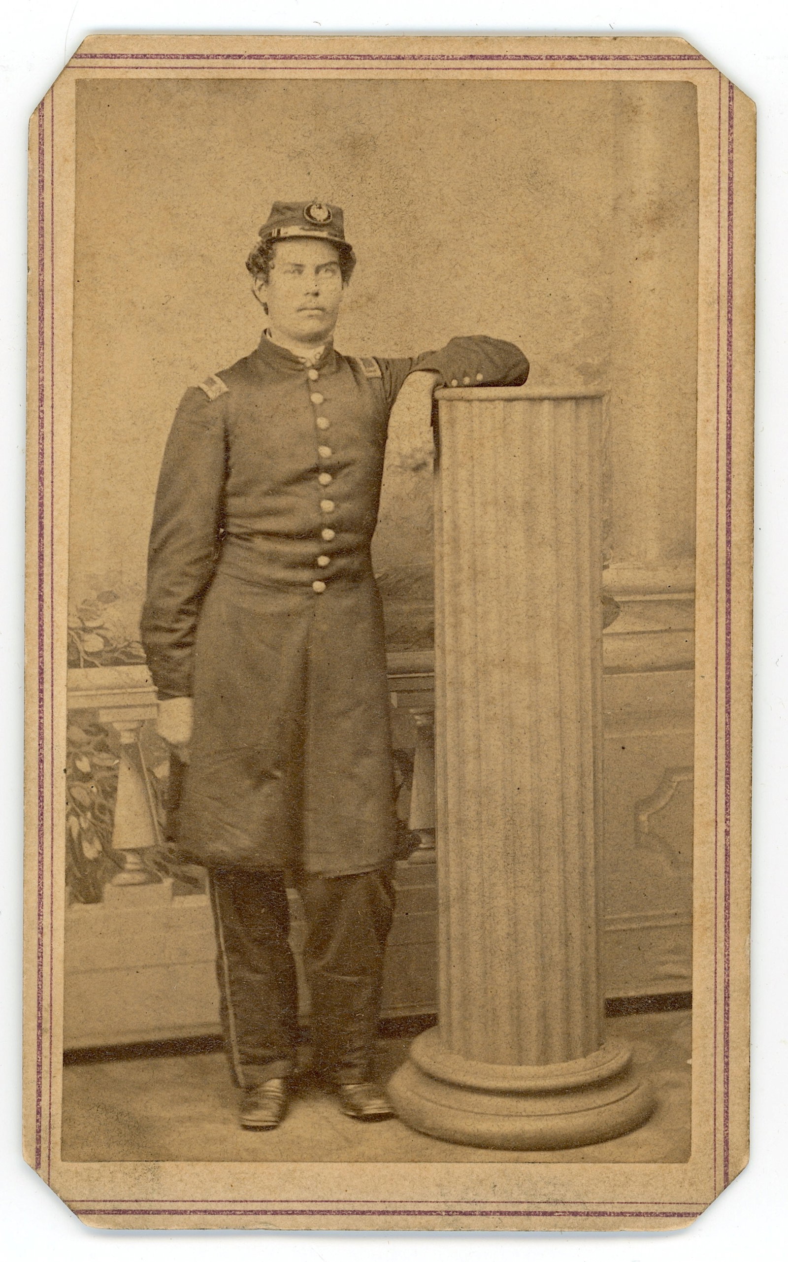 Antique Civil War Era CDV - SOLDIER WITH UNIFORM (1 of 2)