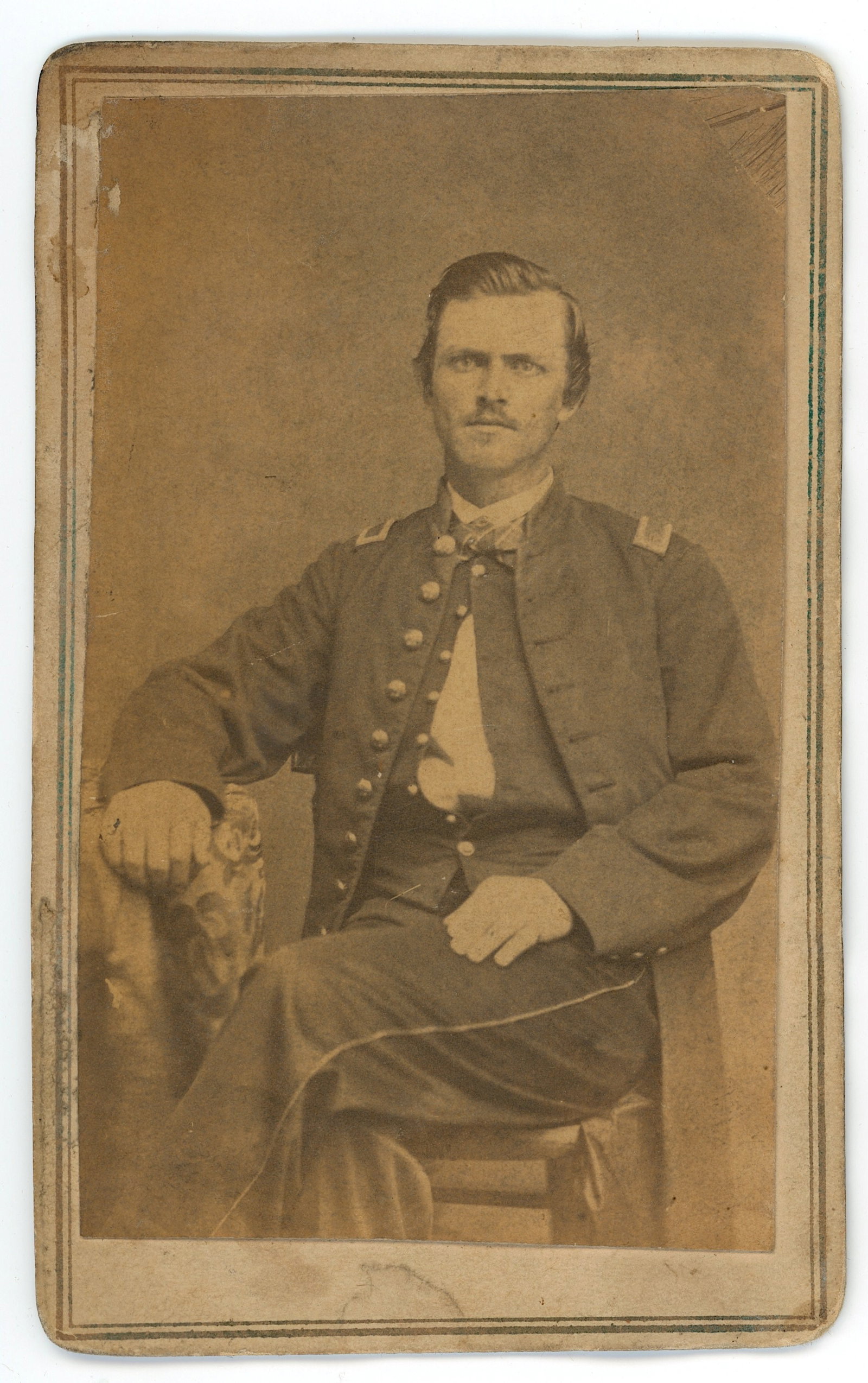 Antique Civil War Era CDV - UNION ARMY OFFICER (1 of 2)