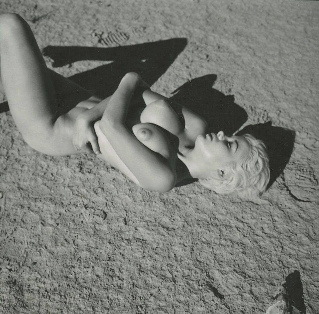 ANDR? DE DIENES Vintage Photo 1950s-1960s Nude Study: The provenance of this photo is from the archives of notable photographer Andr? de Dienes. The dimensions are Approx. 2" x 2.25" (variances can occur). This black and white gelatin photo was printed i