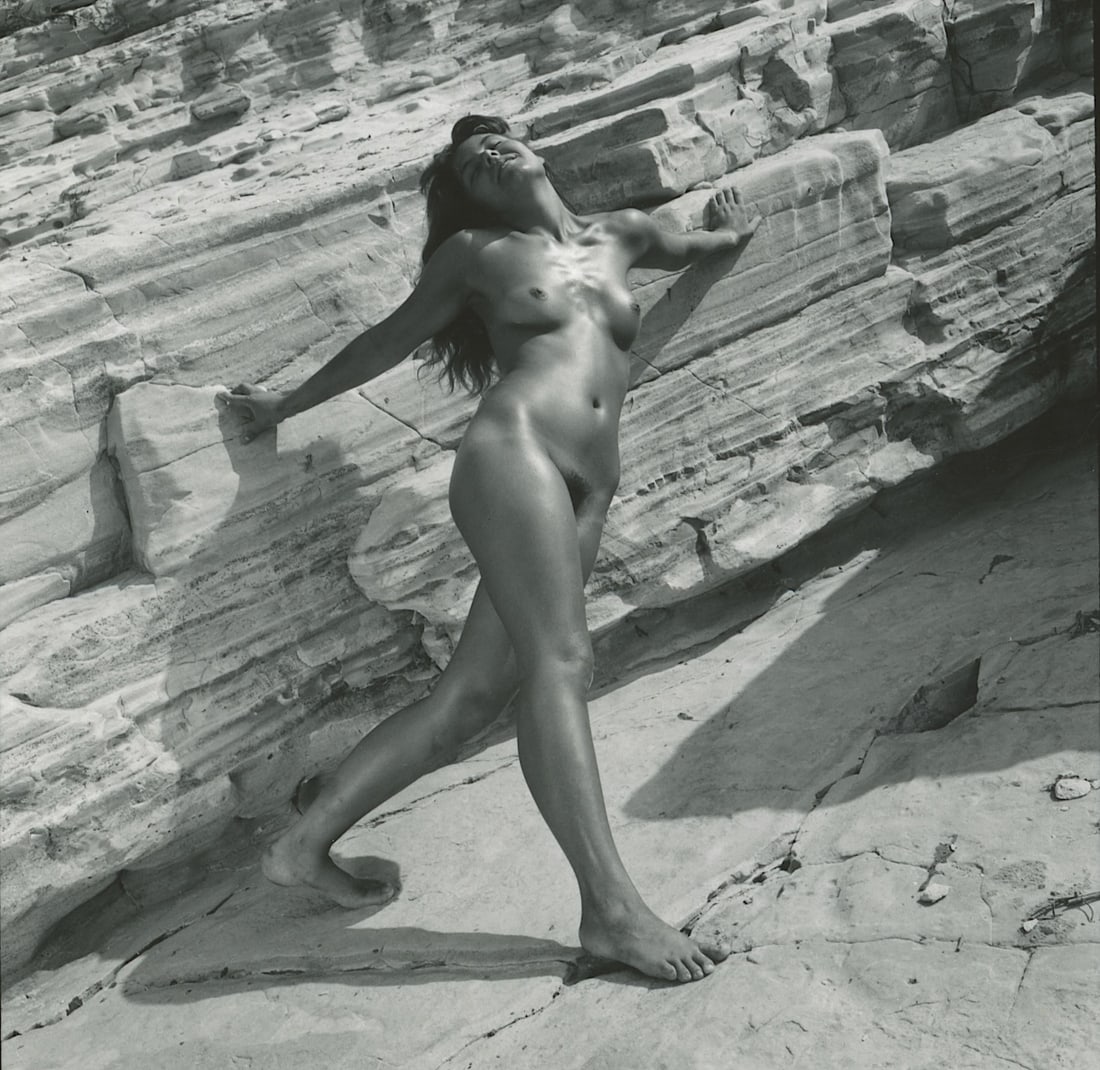ANDR? DE DIENES Vintage Photo 1950s-1960s Nude Study: The provenance of this photo is from the archives of notable photographer Andr? de Dienes. The dimensions are Approx. 2" x 2.25" (variances can occur). This black and white gelatin photo was printed i
