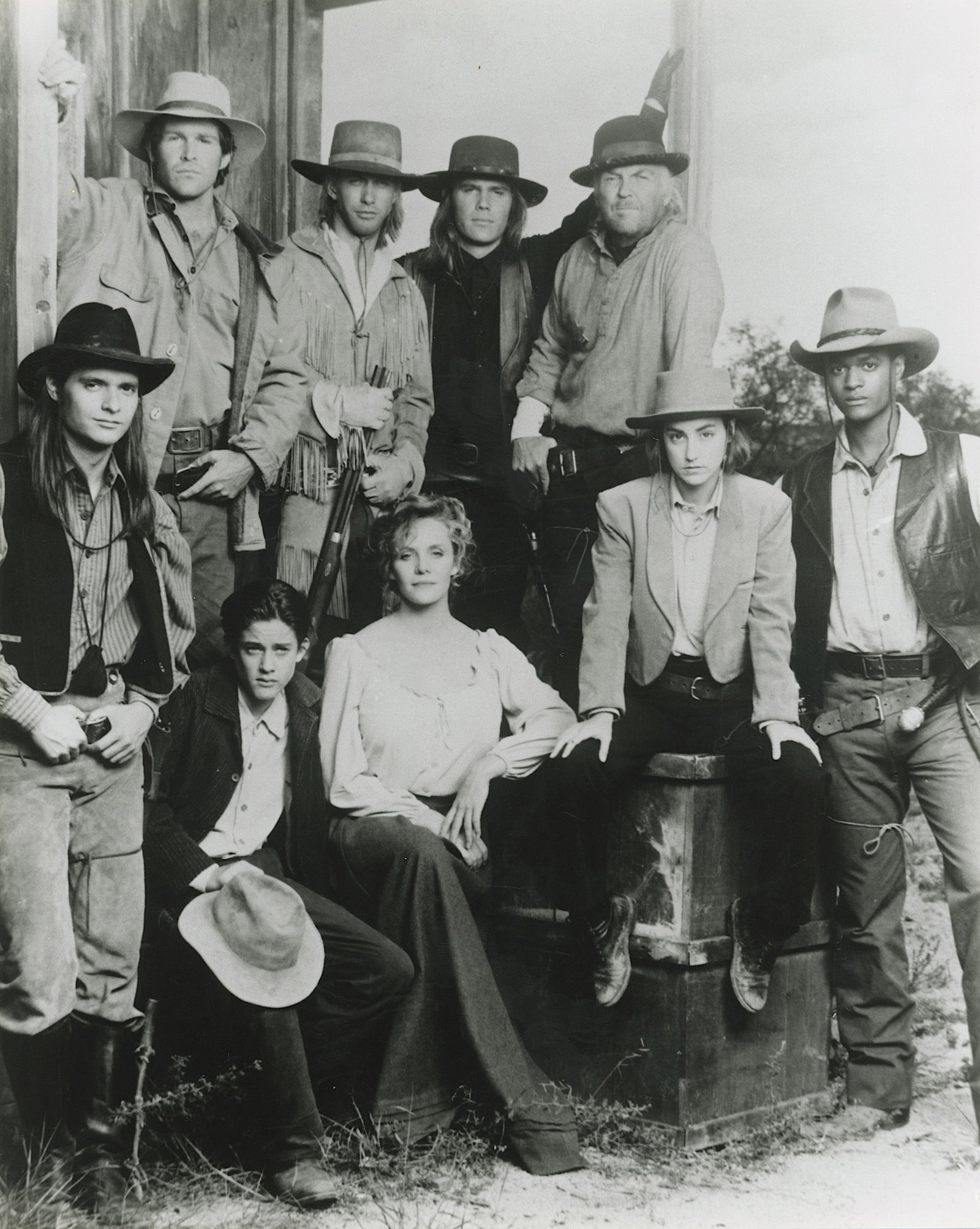 Vintage Promotional Photo Western Serie The Young Riders: The provenance of this lot is from a collector in RI. The dimensions are Approx. 10" x 8". THIS IS A RESERVE AUCTION, and the final price will include a Buyer?s Premium. Please, view our full terms an