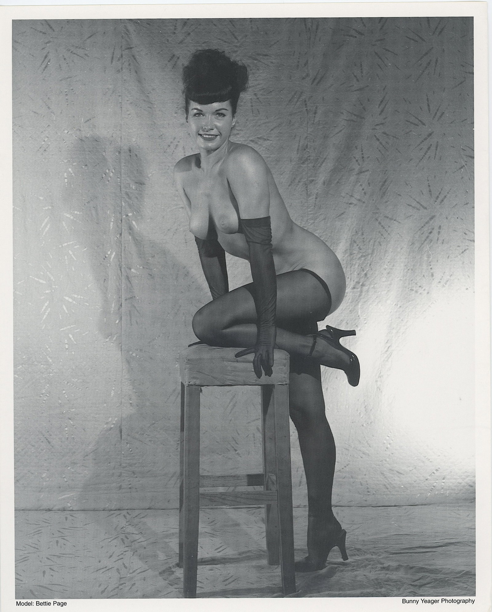 BUNNY YEAGER Vintage Pin Up Litho of BETTIE PAGE: This lot is consigned by a collector in RI. The provenance is from Bunny Yeager's estate/archives. Linnea Eleanor "Bunny" Yeager (March 13, 1929 - May 24, 2014) was an American photographer and pin-up
