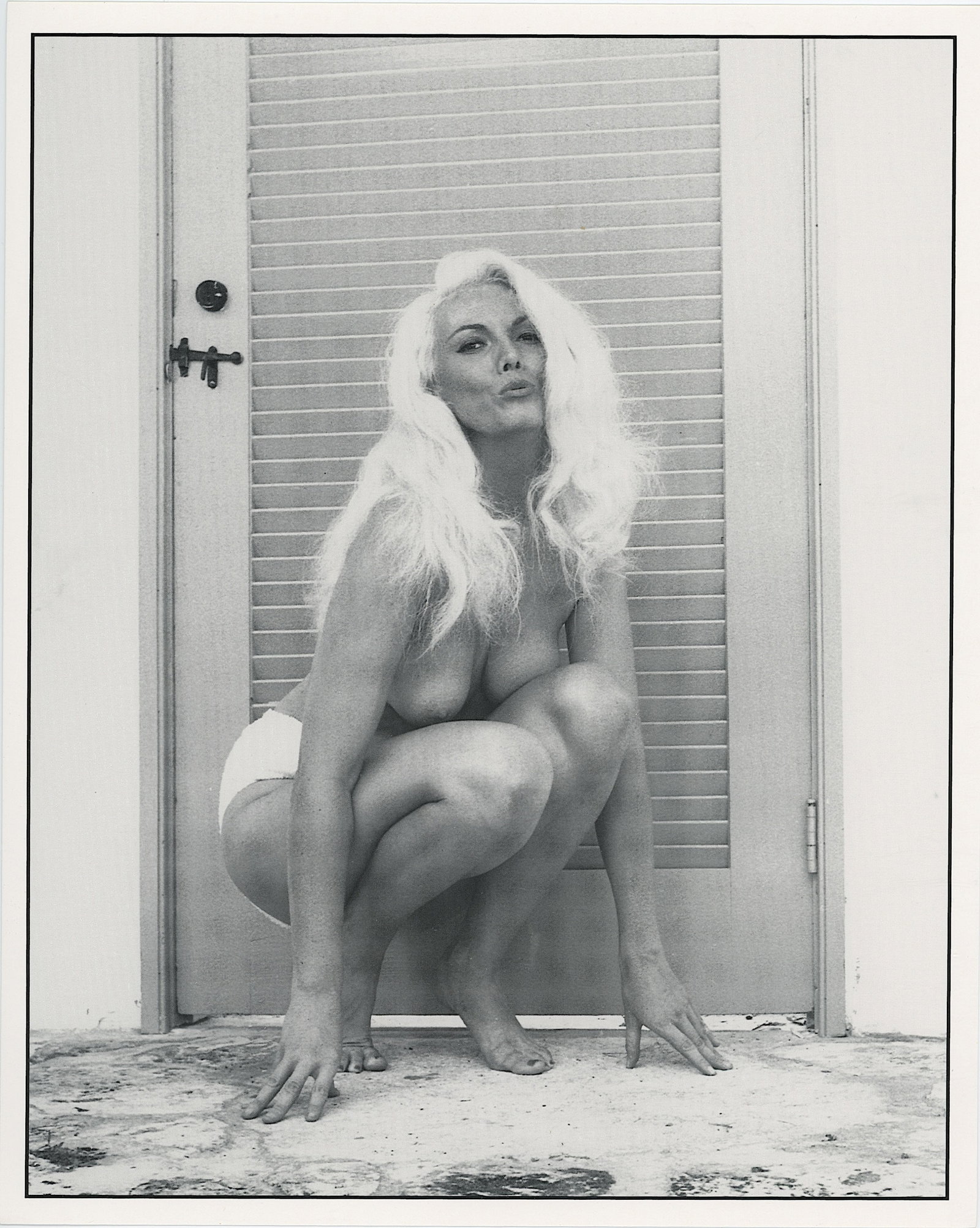 BUNNY YEAGER Vintage Pin Up Litho SELF PORTRAIT: This lot is consigned by a collector in RI. The provenance is from Bunny Yeager's estate/archives. Linnea Eleanor "Bunny" Yeager (March 13, 1929 - May 24, 2014) was an American photographer and pin-up