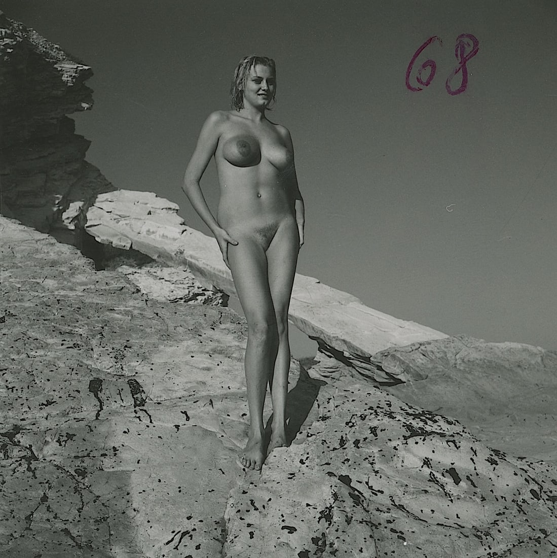 ANDR? DE DIENES Vintage Photo 1950s-1960s Nude Study: The provenance of this photo is from the archives of notable photographer Andr? de Dienes. The dimensions are Approx. 2" x 2.25" (variances can occur). This black and white gelatin photo was printed i