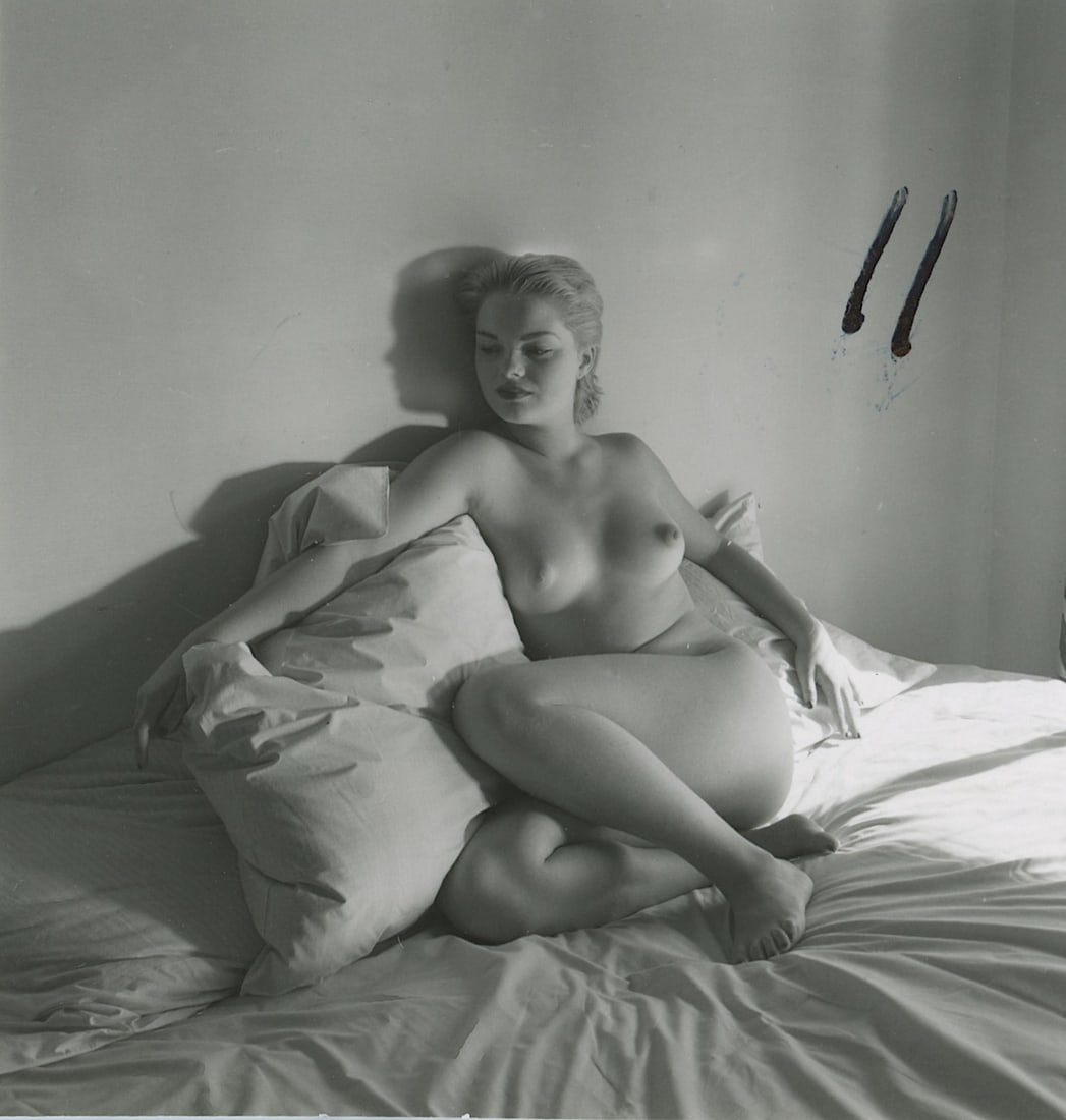 ANDR? DE DIENES Vintage Photo 1950s-1960s Nude Study: The provenance of this photo is from the archives of notable photographer Andr? de Dienes. The dimensions are Approx. 2" x 2.25" (variances can occur). This black and white gelatin photo was printed i