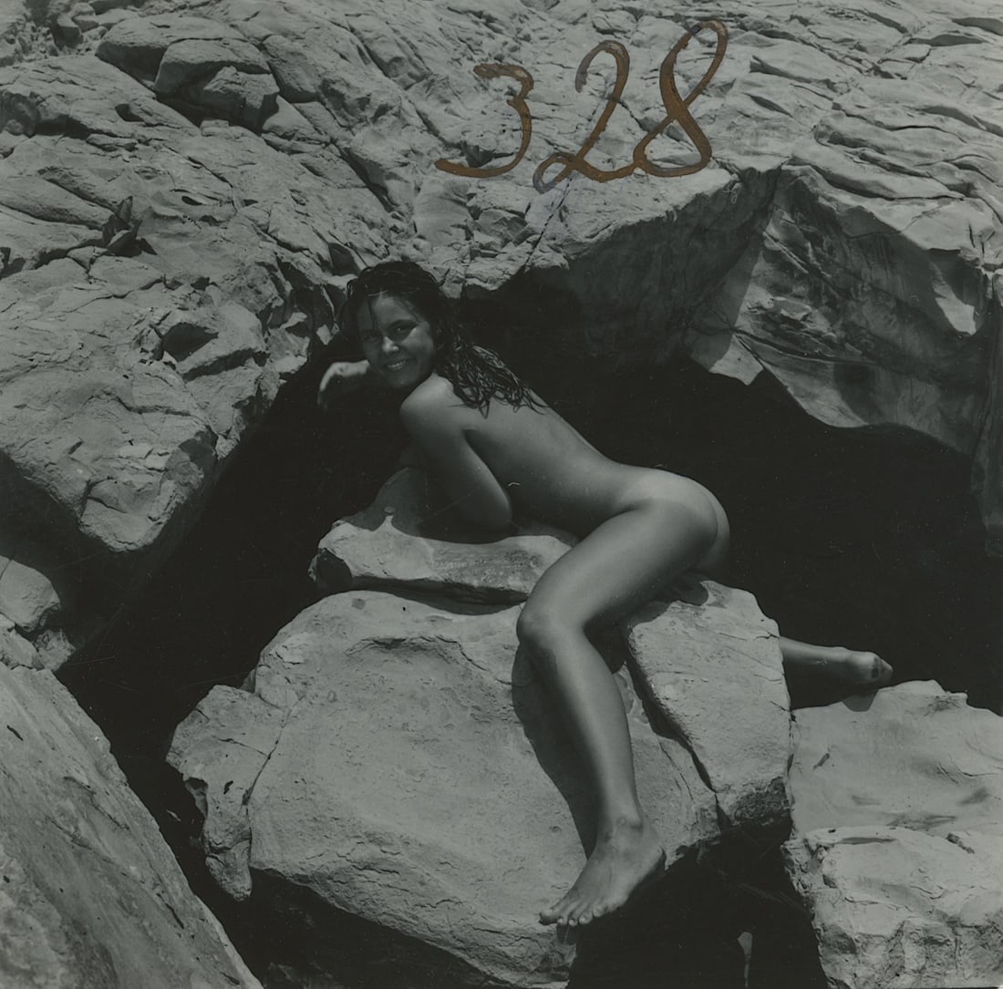 ANDR? DE DIENES Vintage Photo 1950s-1960s Nude Study: The provenance of this photo is from the archives of notable photographer Andr? de Dienes. The dimensions are Approx. 2" x 2.25" (variances can occur). This black and white gelatin photo was printed i