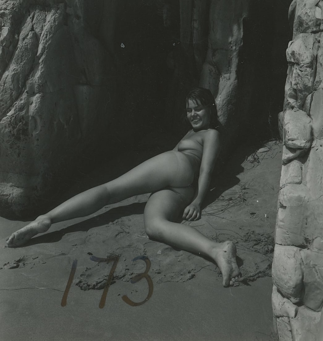ANDR? DE DIENES Vintage Photo 1950s-1960s Nude Study: The provenance of this photo is from the archives of notable photographer Andr? de Dienes. The dimensions are Approx. 2" x 2.25" (variances can occur). This black and white gelatin photo was printed i