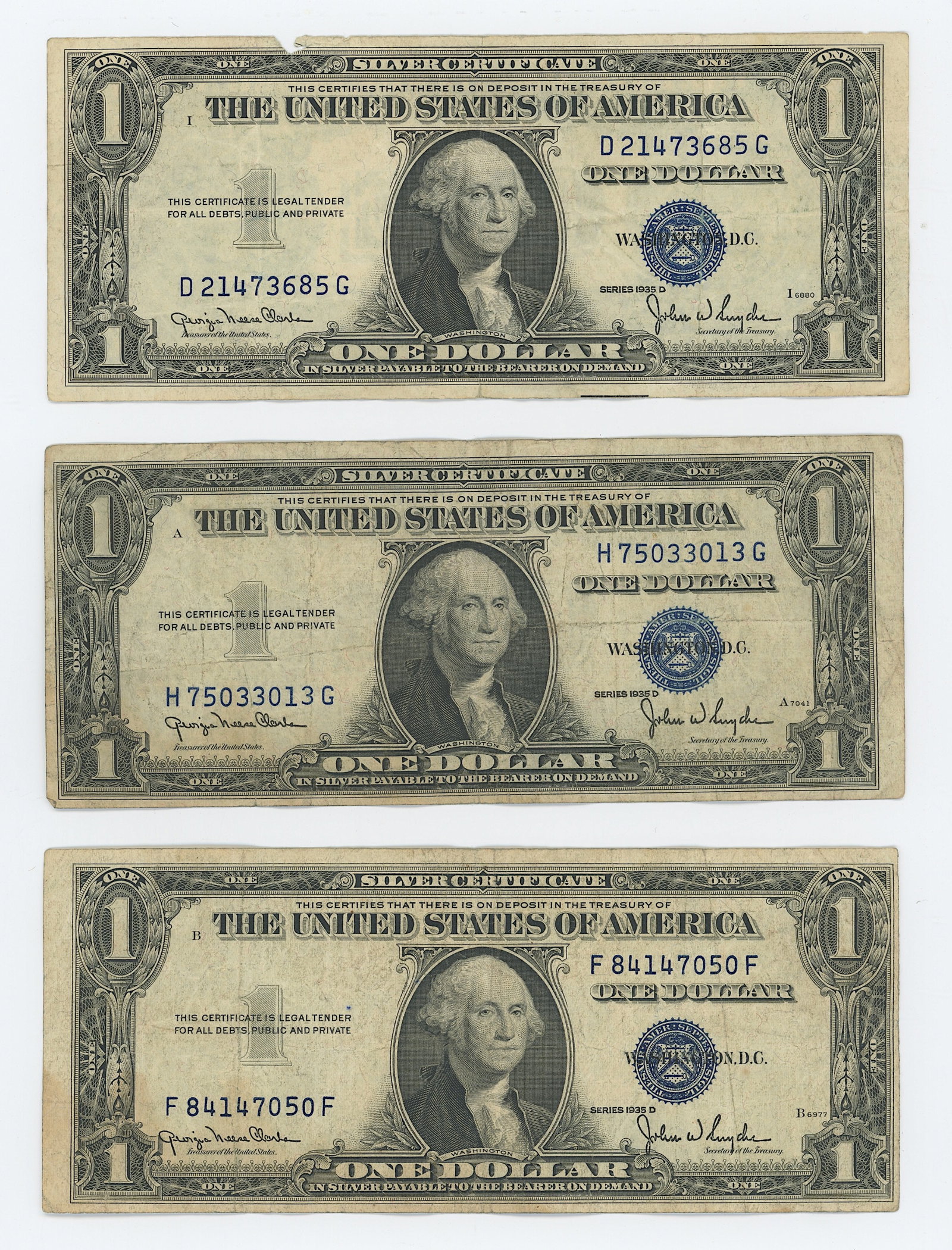 3 Series 1935 D United States $1 Silver Certificates Blue Seals: The provenance of this item is from the inventories of Artelisted. We have included quality images to show it's actual condition. THIS IS A RESERVE AUCTION, and the final price will include a Buyer?s 