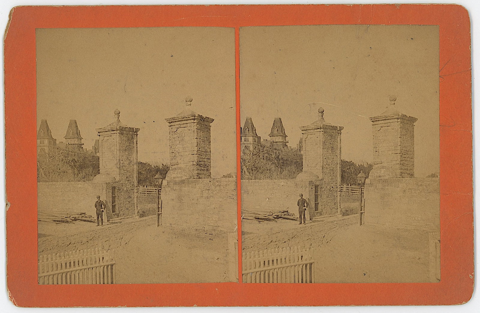 Antique Stereoview City Gates St. Augustine, Fl.: The provenance of this item is from the inventories of Artelisted. We have included quality images to show it's actual condition. THIS IS A RESERVE AUCTION, and the final price will include a Buyer?s 