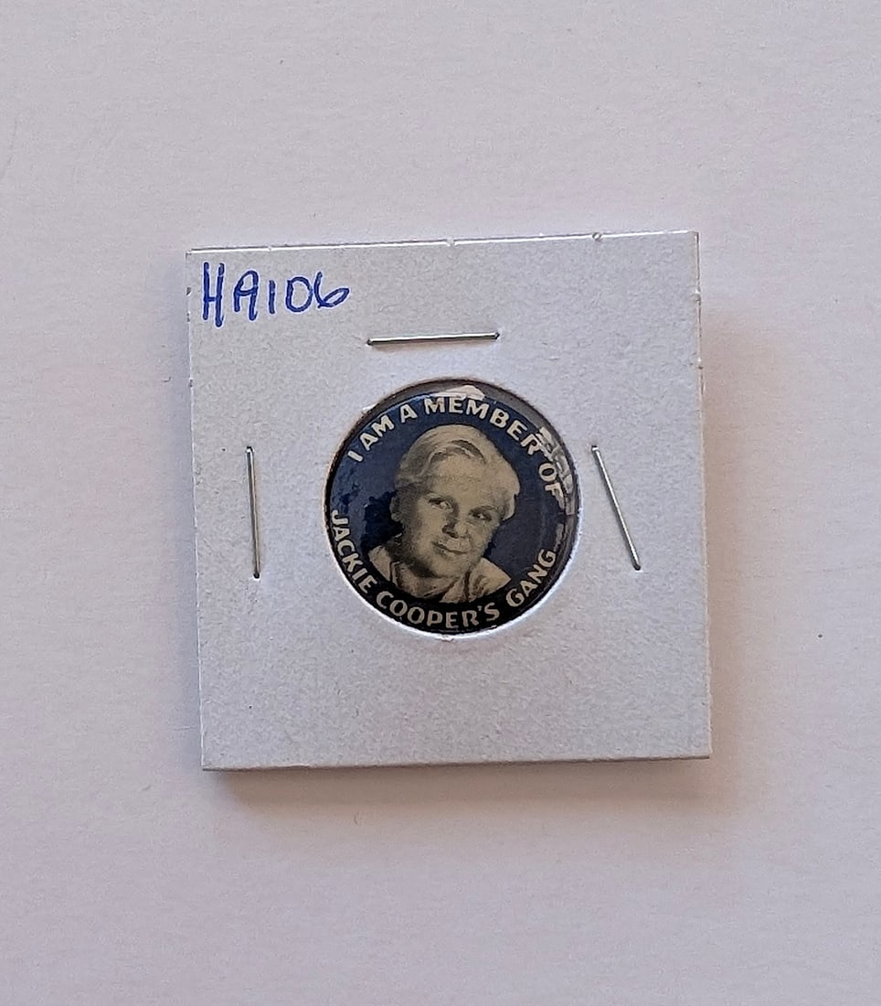 1930s pinback button promotes Jackie Cooper: The provenance of this item is from the inventories of Artelisted. We have included quality images to show it's actual condition. THIS IS A RESERVE AUCTION, and the final price will include a Buyer?s 