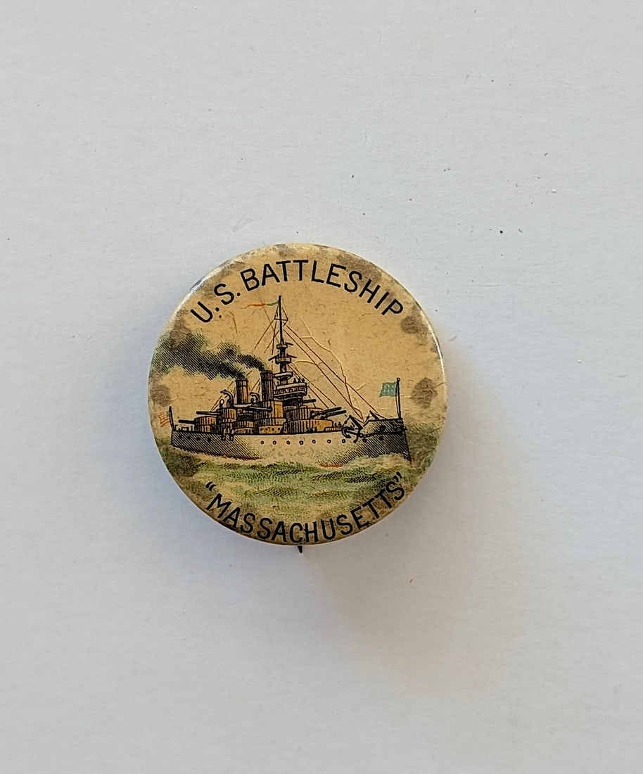 Vintage Pinback Pin "U.S. BATTLESHIP MASSACHUSETTS" Collectible: The provenance of this item is from the inventories of Artelisted. We have included quality images to show it's actual condition. THIS IS A RESERVE AUCTION, and the final price will include a Buyer?s 