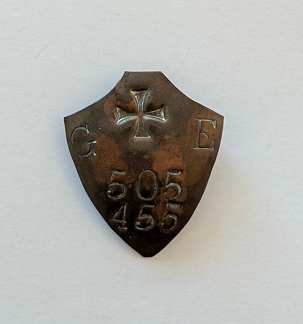 Vintage CIVIL WAR ERA SADDLE SHIELD: The provenance of this item is from the inventories of Artelisted. We have included quality images to show it's actual condition. THIS IS A RESERVE AUCTION, and the final price will include a Buyer?s 