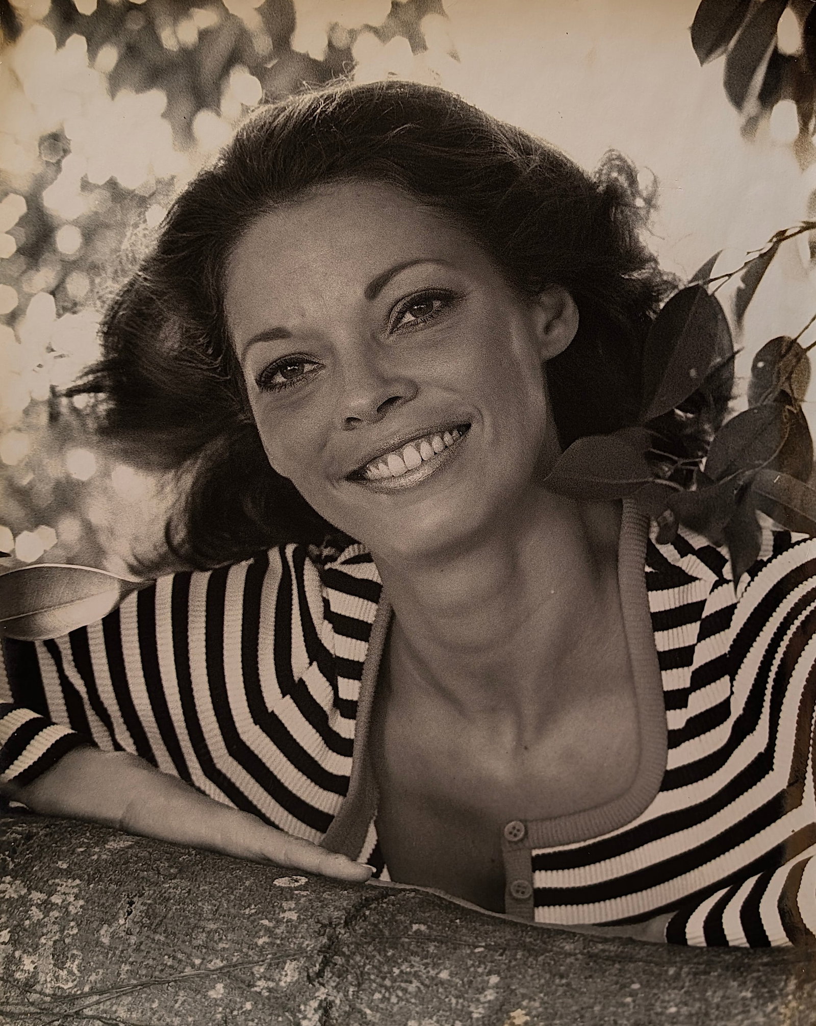 Vintage Photo MARY TYLER MOORE by RAY FISHER: This photo is coming from the archives of Miami Photographer Ray Fisher. The dimensions are Approx. 20" x 16". Ray Fisher (b.1924) was born in Cleveland, Ohio but spent most of his childhood in New Yo