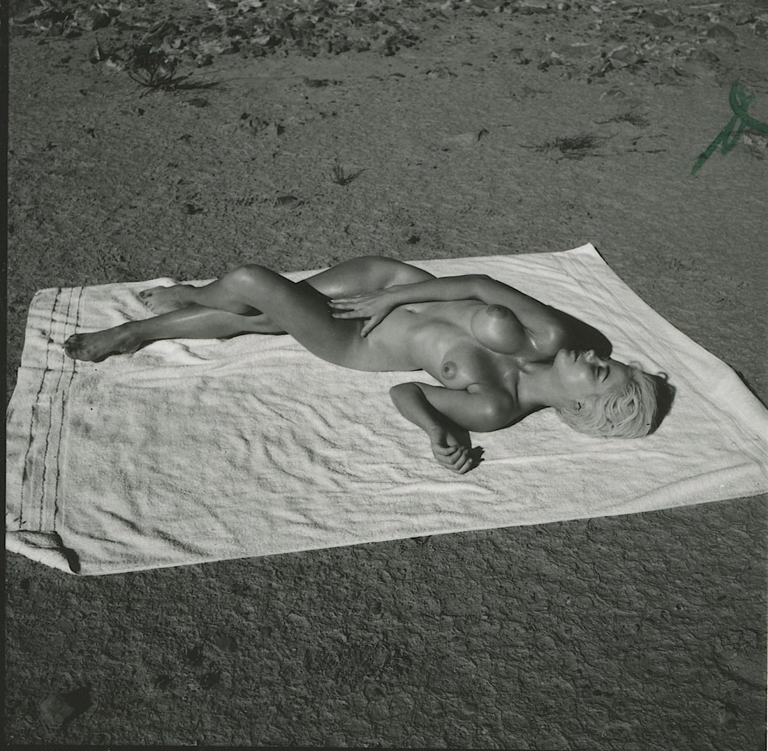 ANDR? DE DIENES Vintage Photo 1950s-1960s Nude Study: The provenance of this photo is from the archives of notable photographer Andr? de Dienes. The dimensions are Approx. 2" x 2.25" (variances can occur). This black and white gelatin photo was printed i