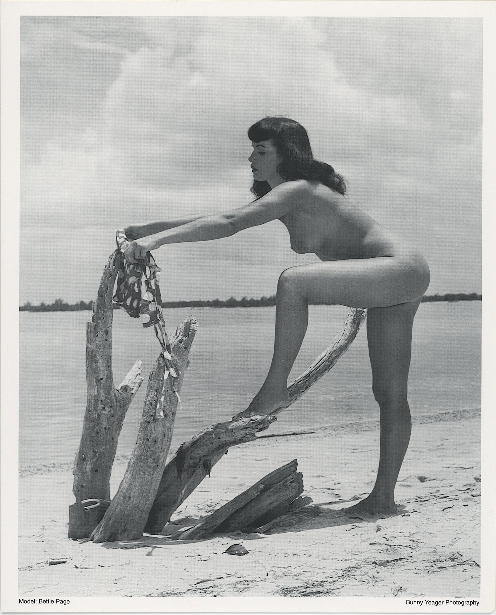 BUNNY YEAGER Vintage Pin Up Litho BETTIE PAGE: This lot is consigned by a collector in RI. The provenance is from Bunny Yeager's estate/archives. Linnea Eleanor "Bunny" Yeager (March 13, 1929 - May 24, 2014) was an American photographer and pin-up
