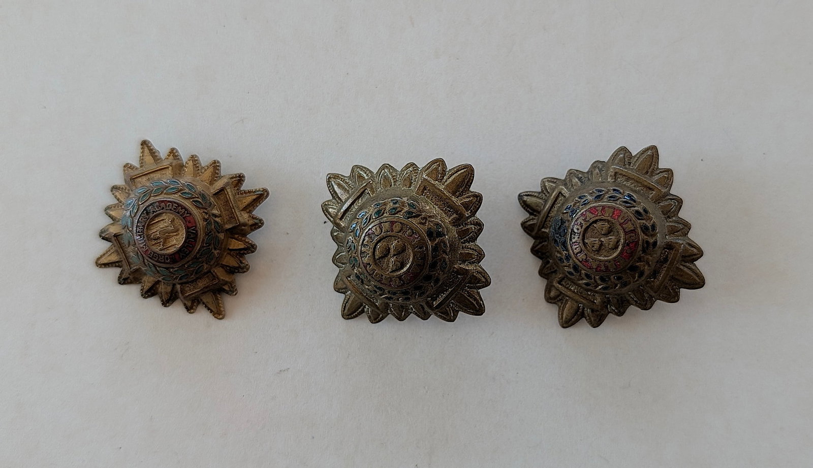 Vintage Scarce Authentic Military Collectible / Artelisted Inventory: Vintage Scarce Authentic Military Collectible / Artelisted Inventory. Our information received when purchased together with more important quality military collectibles, this lot was part of a closed 