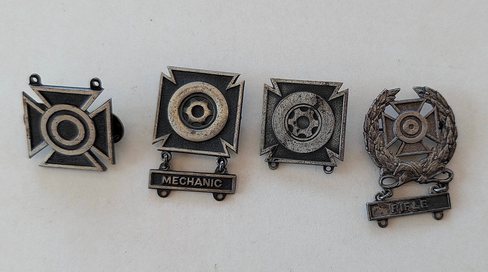 Vintage Scarce Authentic Military Collectible / Artelisted Inventory: Vintage Scarce Authentic Military Collectible / Artelisted Inventory. Our information received when purchased together with more important quality military collectibles, this lot was part of a closed 