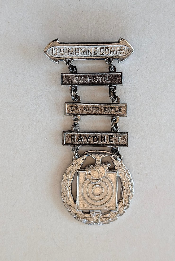 Vintage Scarce Authentic Military Collectible / Artelisted Inventory: Vintage Scarce Authentic Military Collectible / Artelisted Inventory. Our information received when purchased together with more important quality military collectibles, this lot was part of a closed 