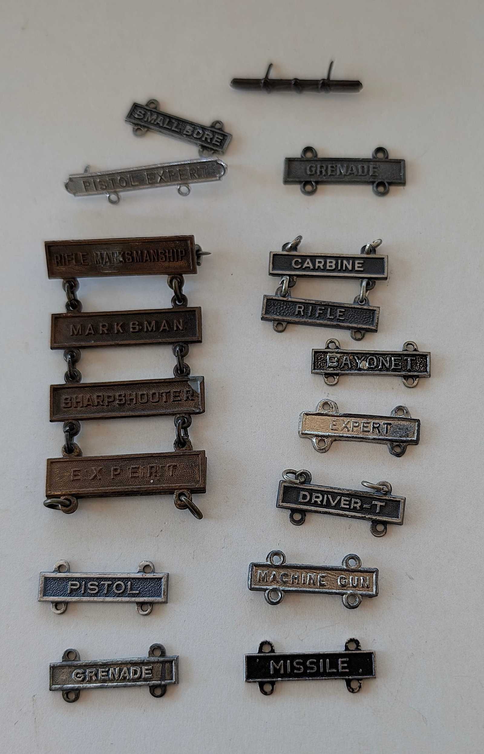 Vintage Scarce Authentic Military Collectible / Artelisted Inventory: Vintage Scarce Authentic Military Collectible / Artelisted Inventory. Our information received when purchased together with more important quality military collectibles, this lot was part of a closed 
