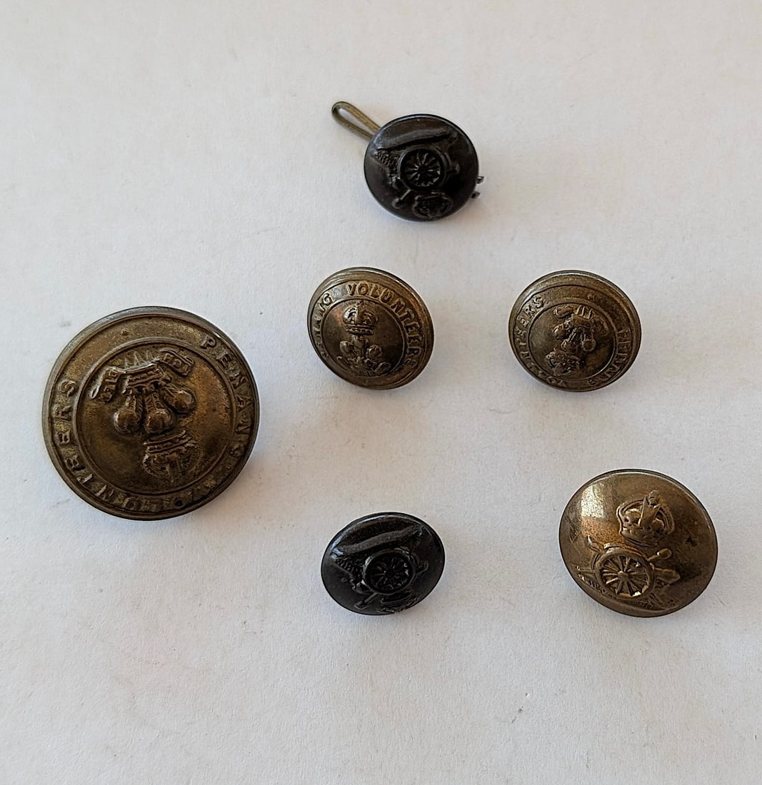 Vintage Scarce Authentic Military Collectible / Artelisted Inventory: Vintage Scarce Authentic Military Collectible / Artelisted Inventory. Our information received when purchased together with more important quality military collectibles, this lot was part of a closed 