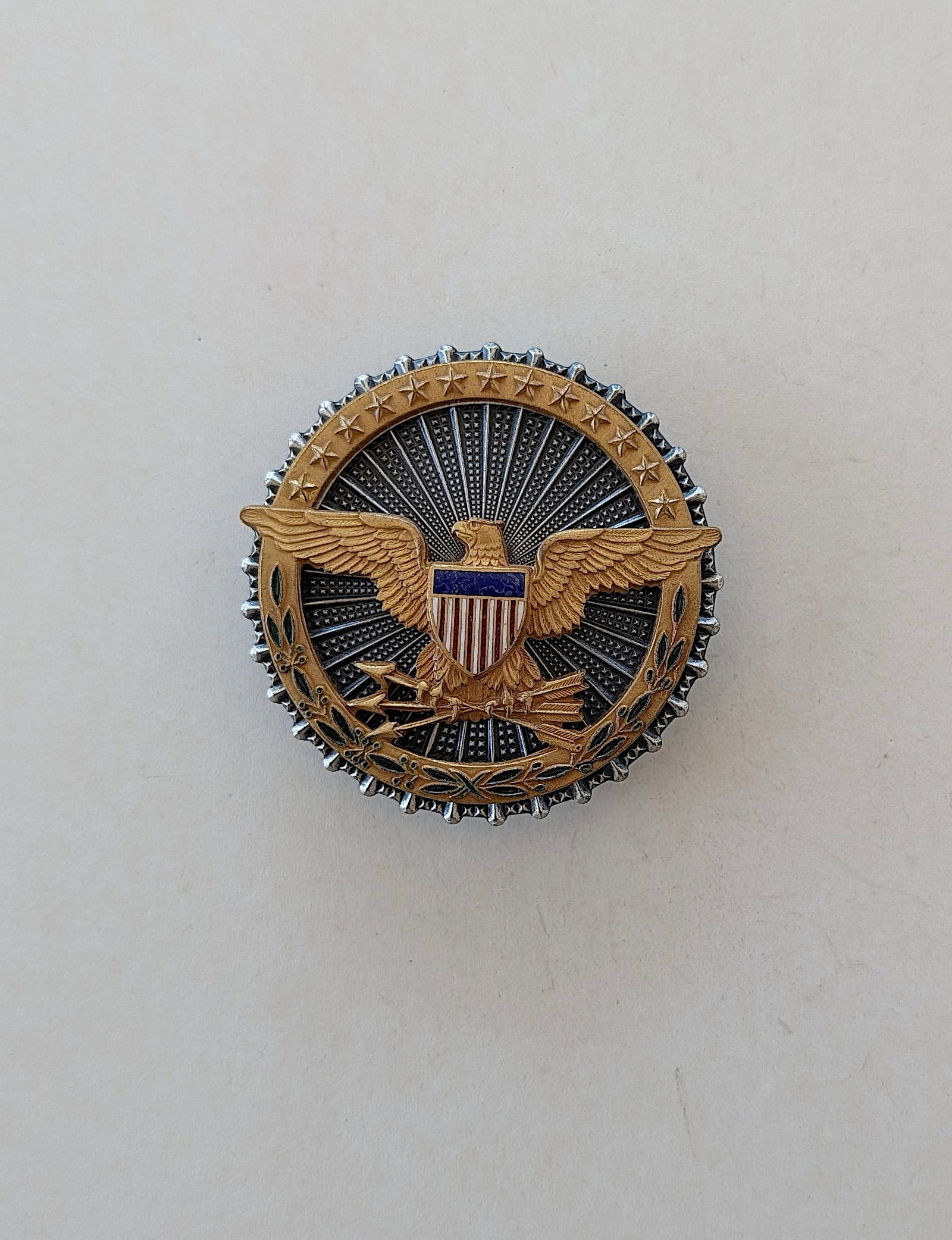 Vintage Scarce Authentic Military Collectible / Artelisted Inventory: Vintage Scarce Authentic Military Collectible / Artelisted Inventory. Our information received when purchased together with more important quality military collectibles, this lot was part of a closed 