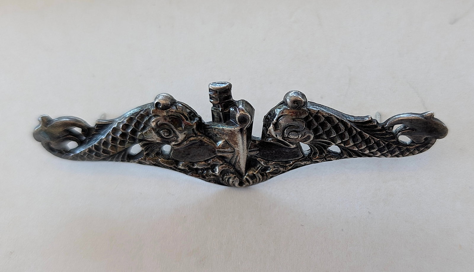 Vintage Scarce Authentic Military Collectible / Artelisted Inventory: Vintage Scarce Authentic Military Collectible / Artelisted Inventory. Our information received when purchased together with more important quality military collectibles, this lot was part of a closed 