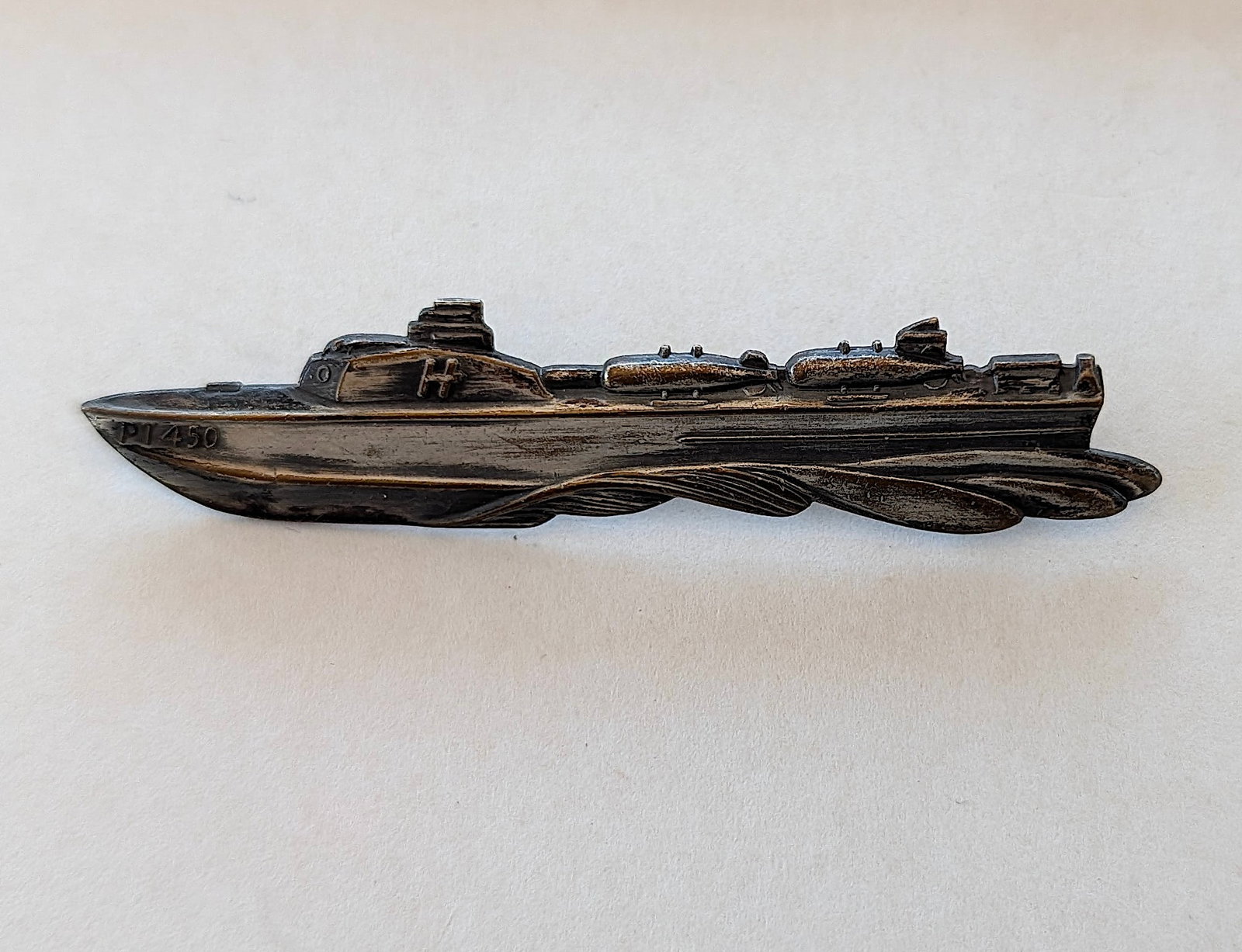 Vintage Scarce Authentic Military Collectible / Artelisted Inventory: Vintage Scarce Authentic Military Collectible / Artelisted Inventory. Our information received when purchased together with more important quality military collectibles, this lot was part of a closed 