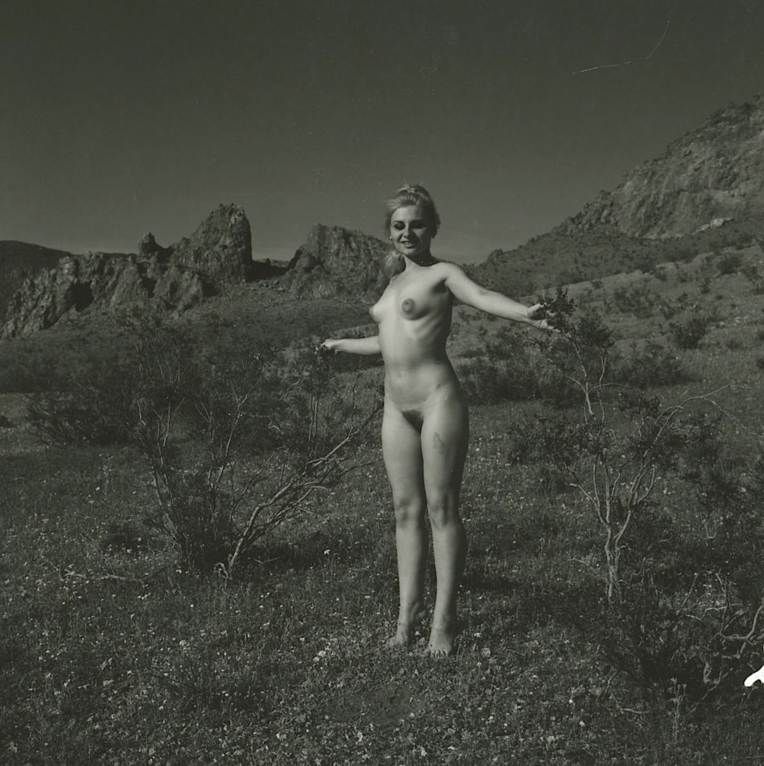 ANDRE DE DIENES Vintage Photo 1950s-1960s Nude Study: ANDRE DE DIENES Vintage Photo 1950s-1960s Nude Study. The provenance of this photo is from the archives of notable photographer Andr? de Dienes. The dimensions are Approx. 1.8" x 2.25" (variances can 