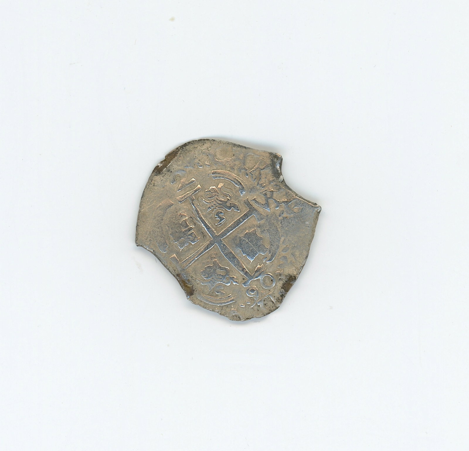 Spanish colonial silver cob coin, likely struck by hand in the 17th or 18th century: Spanish colonial silver cob coin, likely struck by hand in the 17th or 18th century. We have included quality images to show it's actual condition.Provenance from inventories of Artelisted. THIS IS A 