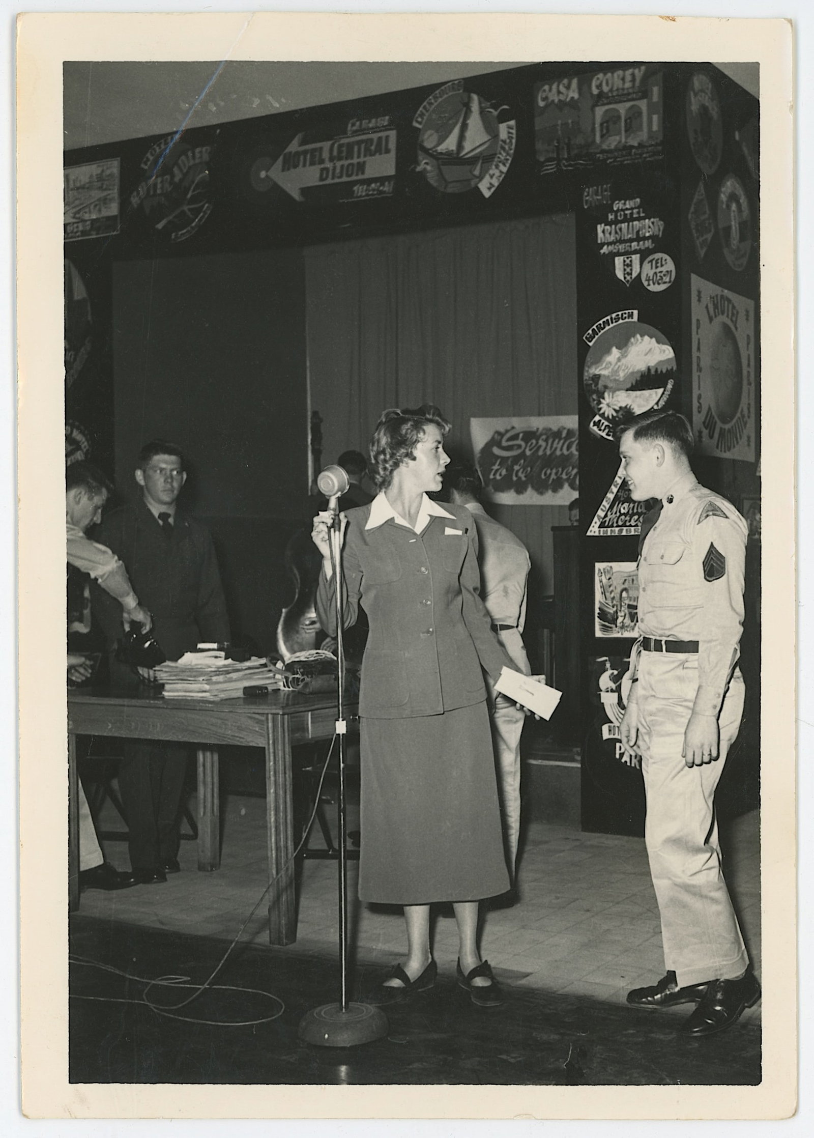 Scarce Historical Photo Collectors WWII Woman Speaking: Scarce Historical Photo Collectors WWII Woman Speaking. Provenance from inventories of Artelisted. The dimensions are Approx. 4.5" x 6". We have included quality images to show it's actual condition. 