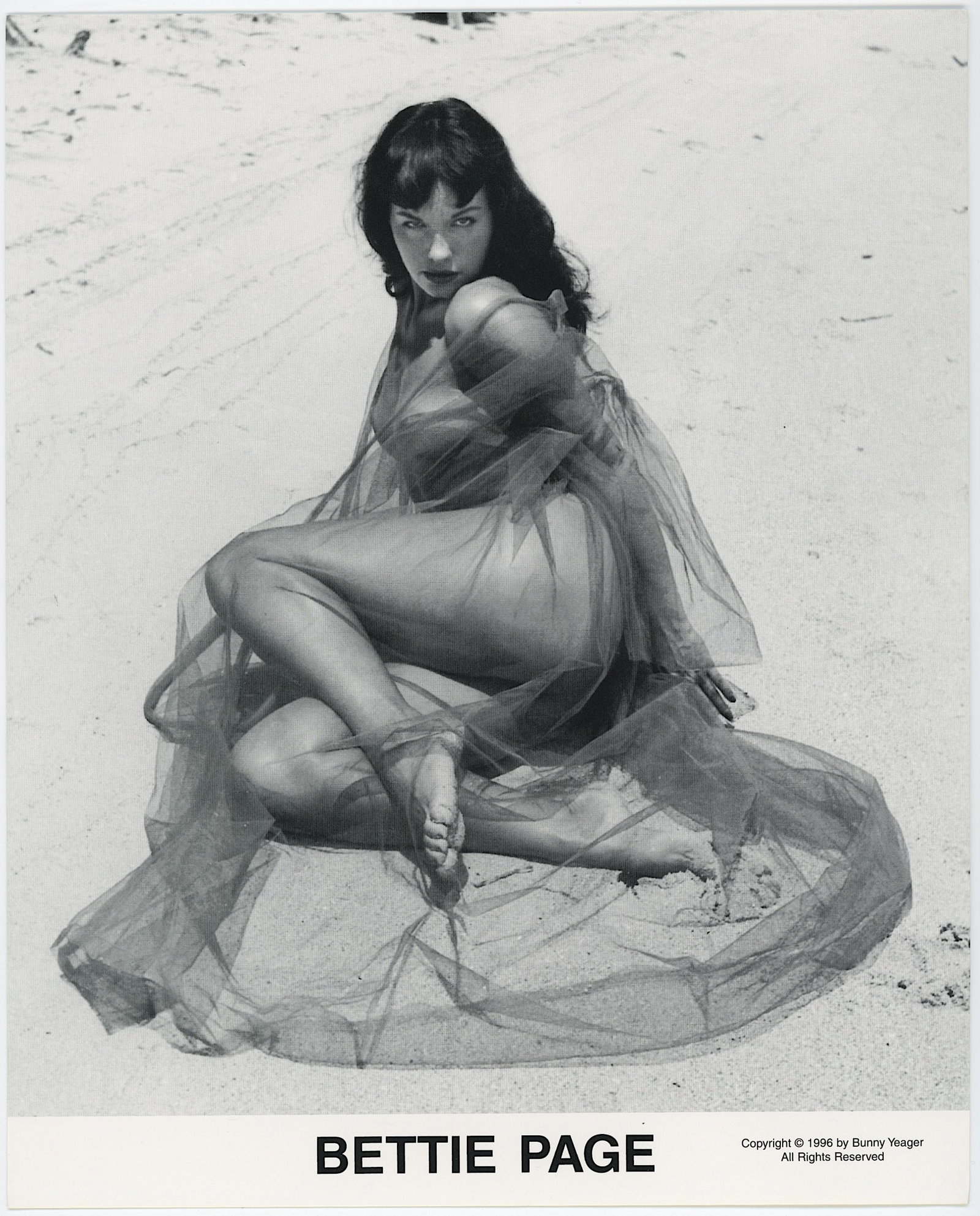 BUNNY YEAGER Vintage Pin Up Litho Model BETTIE PAGE: BUNNY YEAGER Vintage Pin Up Litho Model BETTIE PAGE. This lot is consigned by a collector in RI. The provenance is from Bunny Yeager's estate/archives. Linnea Eleanor "Bunny" Yeager (March 13, 1929 - 