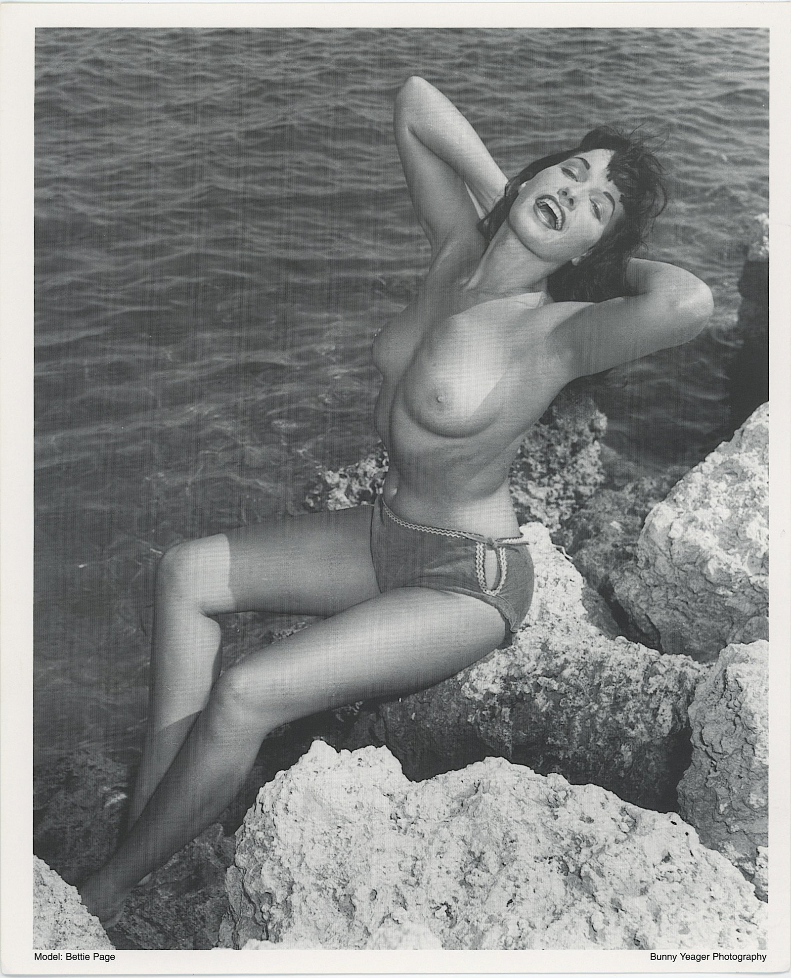 BUNNY YEAGER Vintage Pin Up Litho Model BETTIE PAGE: BUNNY YEAGER Vintage Pin Up Litho Model BETTIE PAGE. This lot is consigned by a collector in RI. The provenance is from Bunny Yeager's estate/archives. Linnea Eleanor "Bunny" Yeager (March 13, 1929 - 
