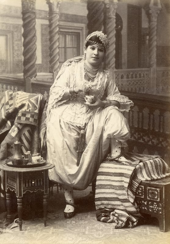 Orientalist Antique Tunisie Moorish Woman ca.1870's: Authentic 19th century photo print. Moorish woman circa 1870. Dimensions are about 9" by 12"