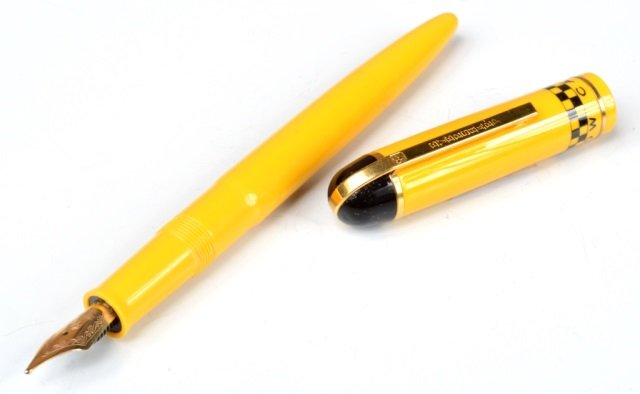 Eversharp Skyline Yellow Cab Fountain Pen: 14K gold nib. Includes fitted display box, and model taxi.